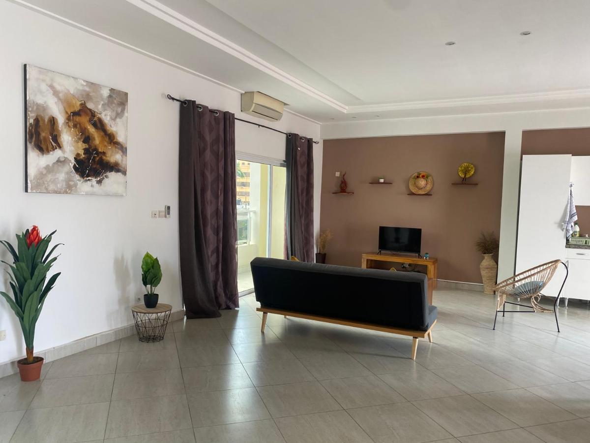 L'Oasis Guesthouse Котону Экстерьер фото